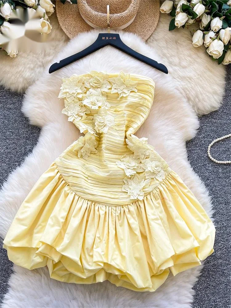 

Летнее женское мини-платье без бретелек с вышивкой в виде цветочных бутонов, эластичное, в дизайнерском стиле, для отпуска и пляжа, плиссированное, для старших девушек