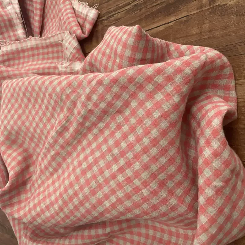 

Pure linen fabric, used for high-end clothing, bed sheets, duvet covers, and home DIY sewing fabrics