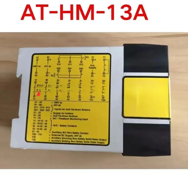 Test usato OK Controller di sicurezza AT-HM-13A