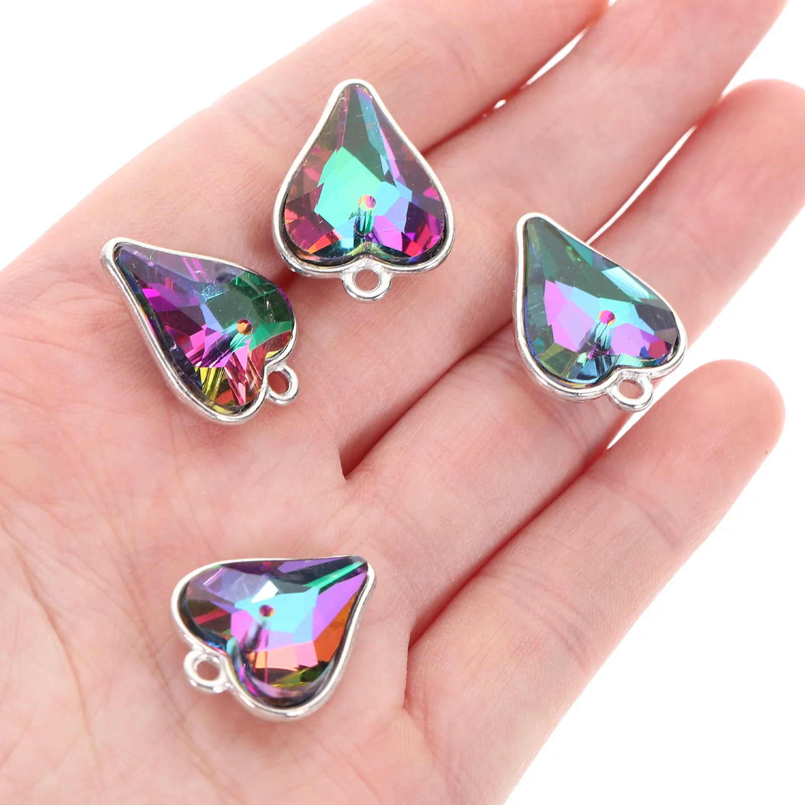 

4Pcs Heart Shaped Necklace Pendants Alloy Charms Lightweight Durable DIY Jewelry Making Accessories Beaded Pendant