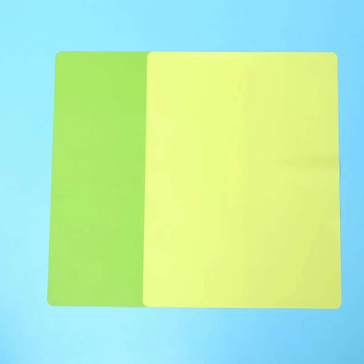 

2PCS Insulation Placemat Bright Color Stylish Eco Friendly Family Health Dinner Parties Silicone Tableware Mat Dish Mat