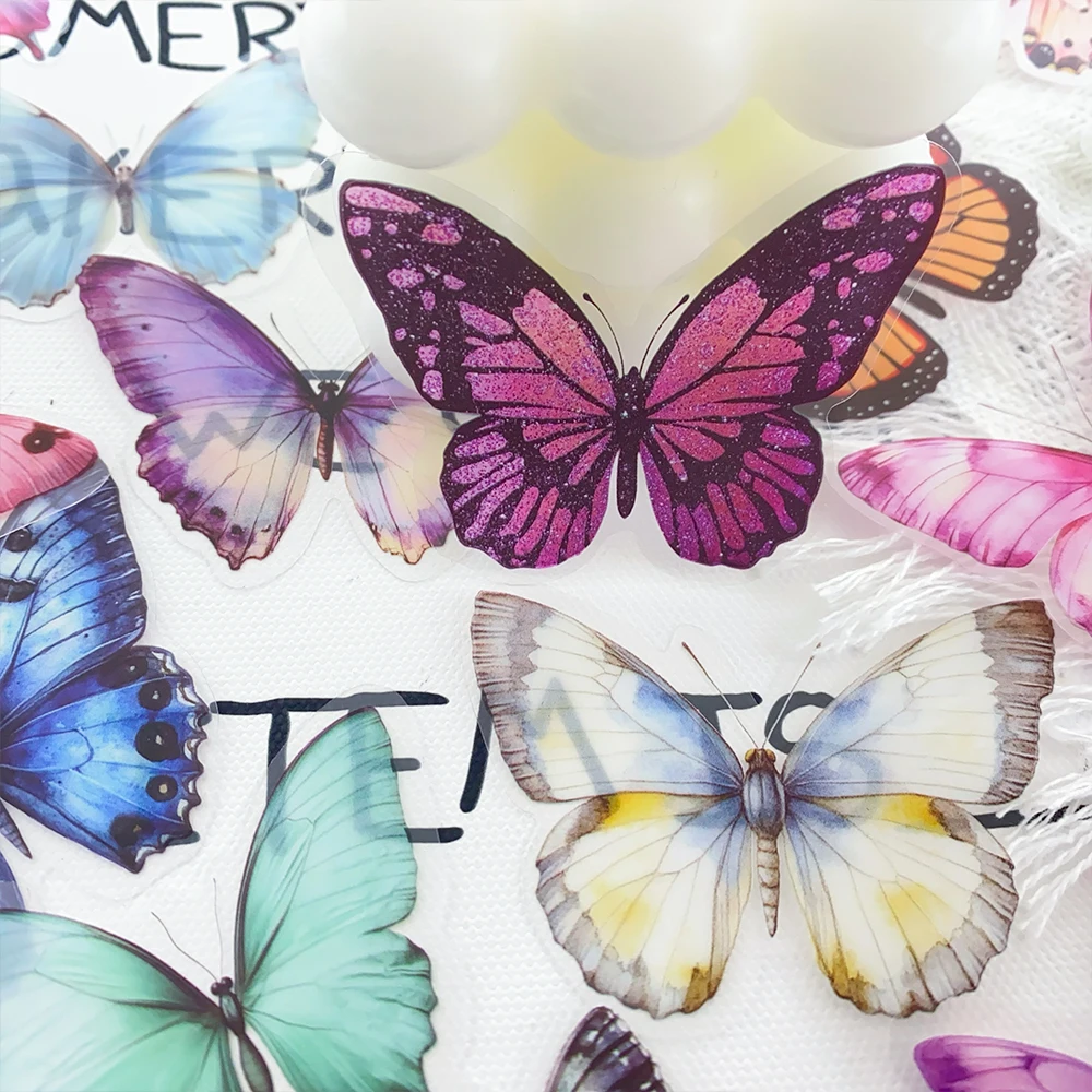 50 stücke Bunte Schmetterling PET Aufkleber Aufkleber Für Telefon Flasche Kühlschrank Gitarre Helm DIY Ästhetische Transparente Aufkleber – Detail 4