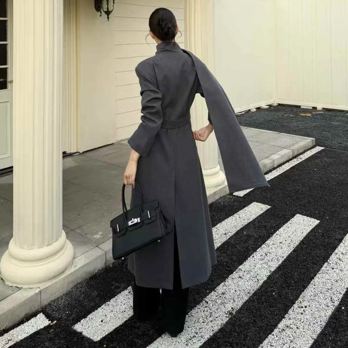 เสื้อโค้ททรงเทรนช์โค้ท BJTZ ดีไซน์หรูหรา ปกผ้าคลุมไหล่ แต่งลูกไม้ผูกเอว สำหรับผู้หญิง ฤดูใบไม้ร่วง 2025 รุ่นใหม่ ดีไซน์เนอร์ทันสมัย ผ้าวูลผสม 30%