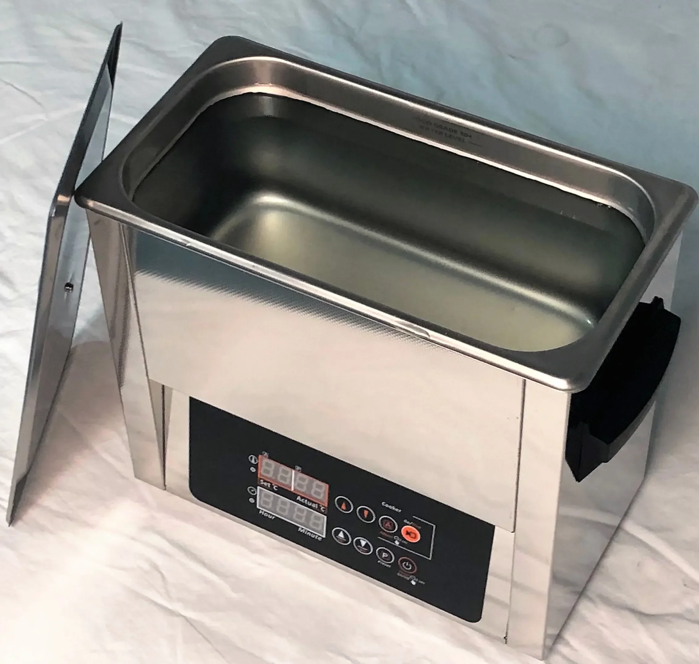 Whole tank even heated temperature precise controlled stainless steel water bath for cafe lounge pub and bar 6L Sous Vide cooker