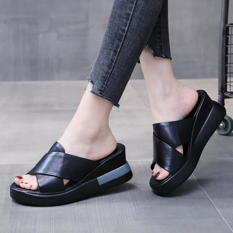 

New 2022 Summer Women Slippers Fashion Slides Wedges Fashion Modern Slippers Woman Platform Shoes 7cm Causal Slides Ladies Shoes