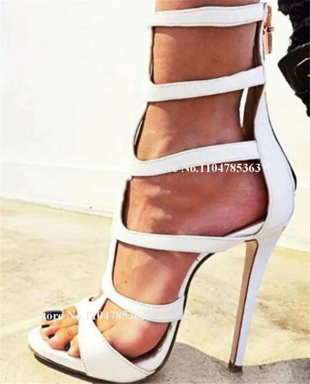 Moda Nero Bianco Pelle verniciata Cinghie sottili Tacco a spillo Sandali gladiatore Punta aperta T-strappy Tacco sottile Tacchi da festa Taglia grande