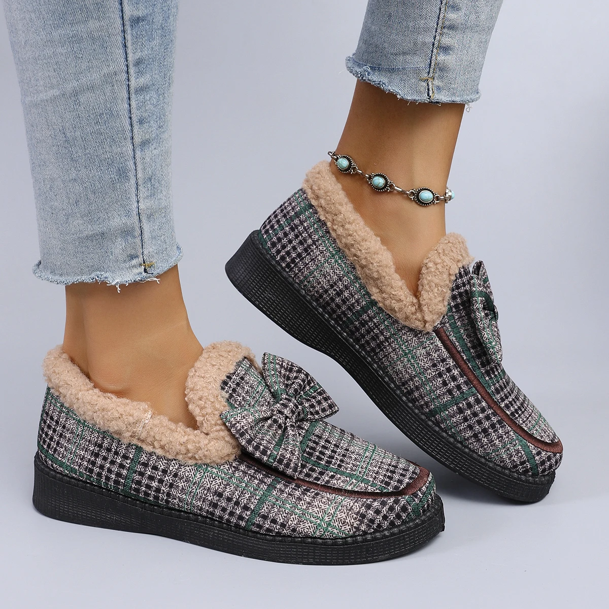 منتجات الخريف والشتاء الجديدة: أحذية نسائية قطنية منخفضة القطع، أحذية دافئة ومريحة ومسامية وغير رسمية