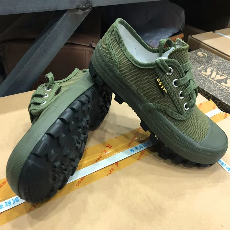 Chaussures militaires vertes en tissu chinois, chaussures d'escalade pour Sports de plein air, accessoires de l'armée, vêtements pour travailleurs