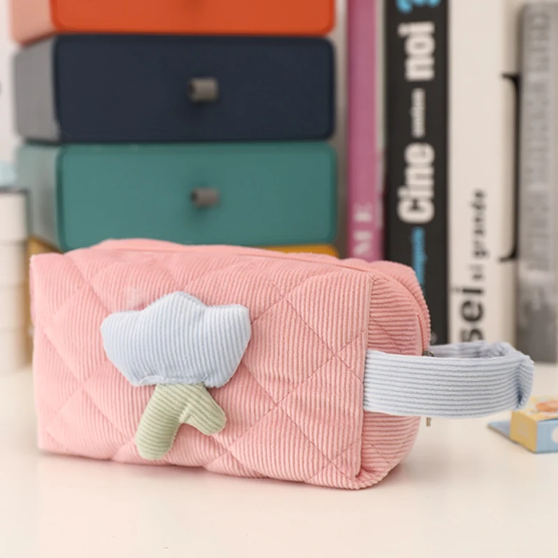 1PC Cute Travel Cosmetic Bag Tulip Flowers Pouch Ins Large Capacity Cosmetic Bag Toiletry Bags Portable Storage Box Makeup Bag