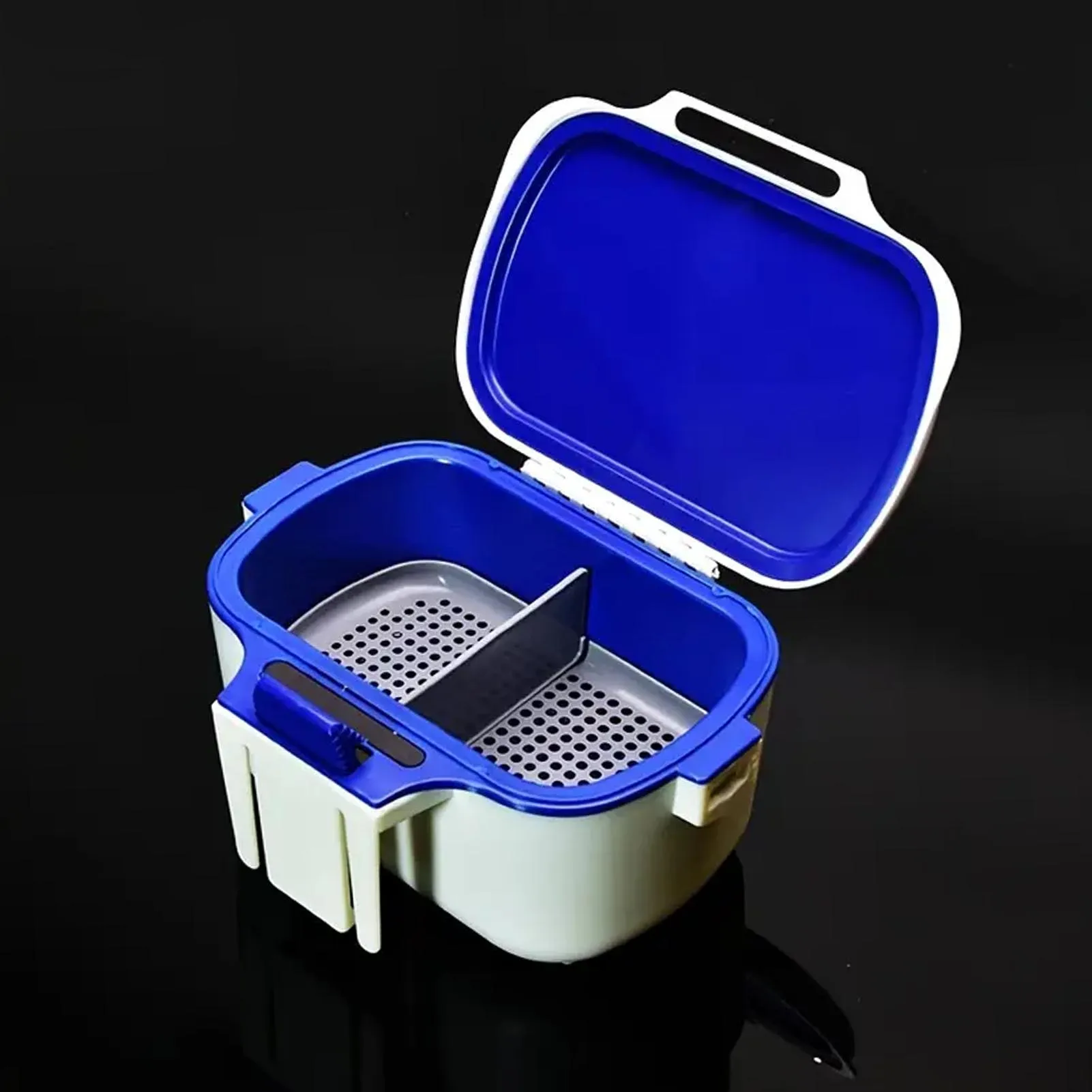 

Red Worm Fishing Tackle Box Insulated Multi-Purpose Moisturizing Equipment for Worms Leeches & Plastic Lures