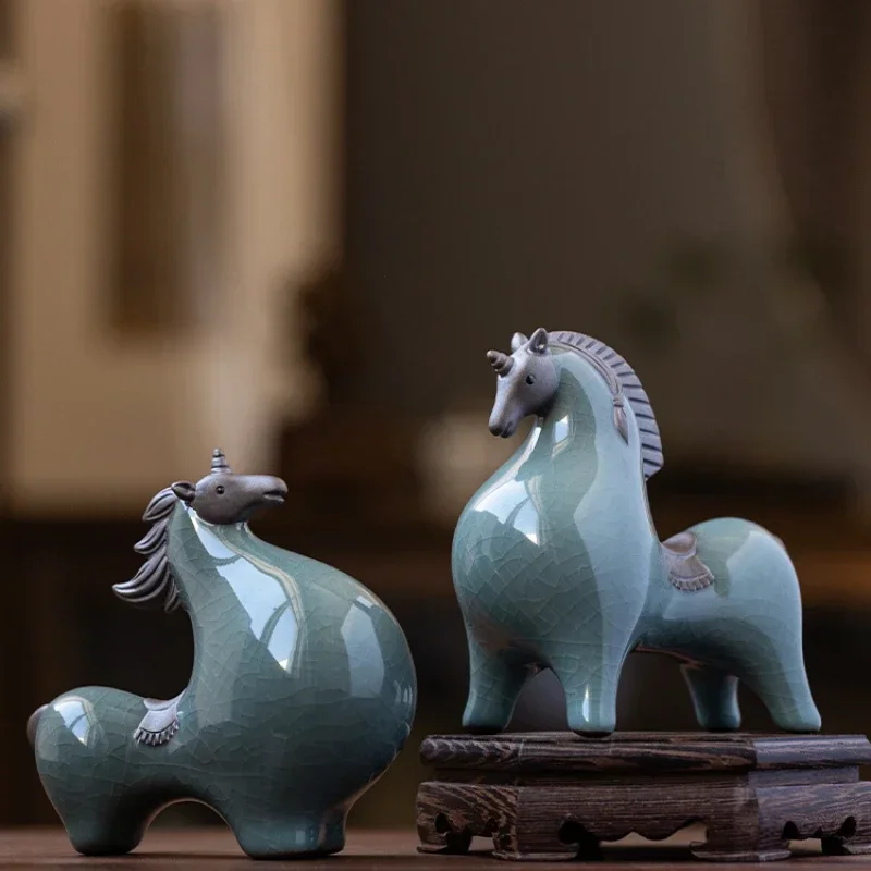 New Chinese Ge kiln small Tang horse ornaments, ceramic animals, fortune creative home living room, desktop decorations