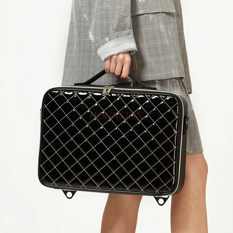 Lingge Large Capacity Makeup, Beauty and Embroidery Professional Makeup Artist Portable Luggage Makeup Storage
