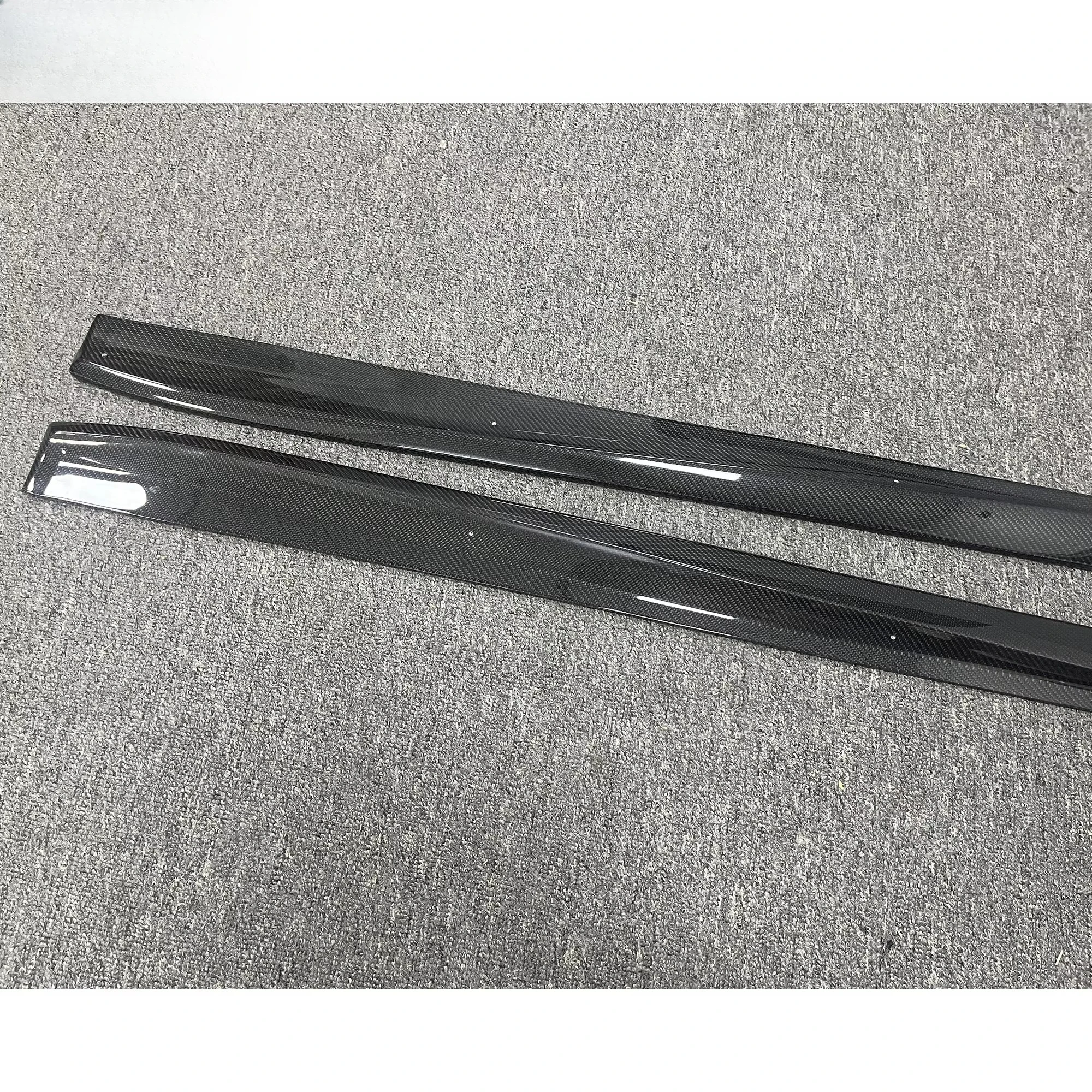 

Vari 2017 Ver Style Carbon Fiber Auto Parts Side Skirts for GTR R35 2017-2021