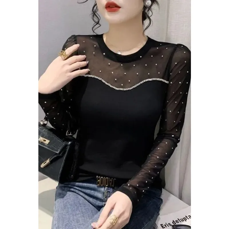 

Осенняя новая стильная модная футболка с горячими бриллиантами, женская сексуальная сетчатая футболка с длинными рукавами, темпераментная универсальная нижняя рубашка