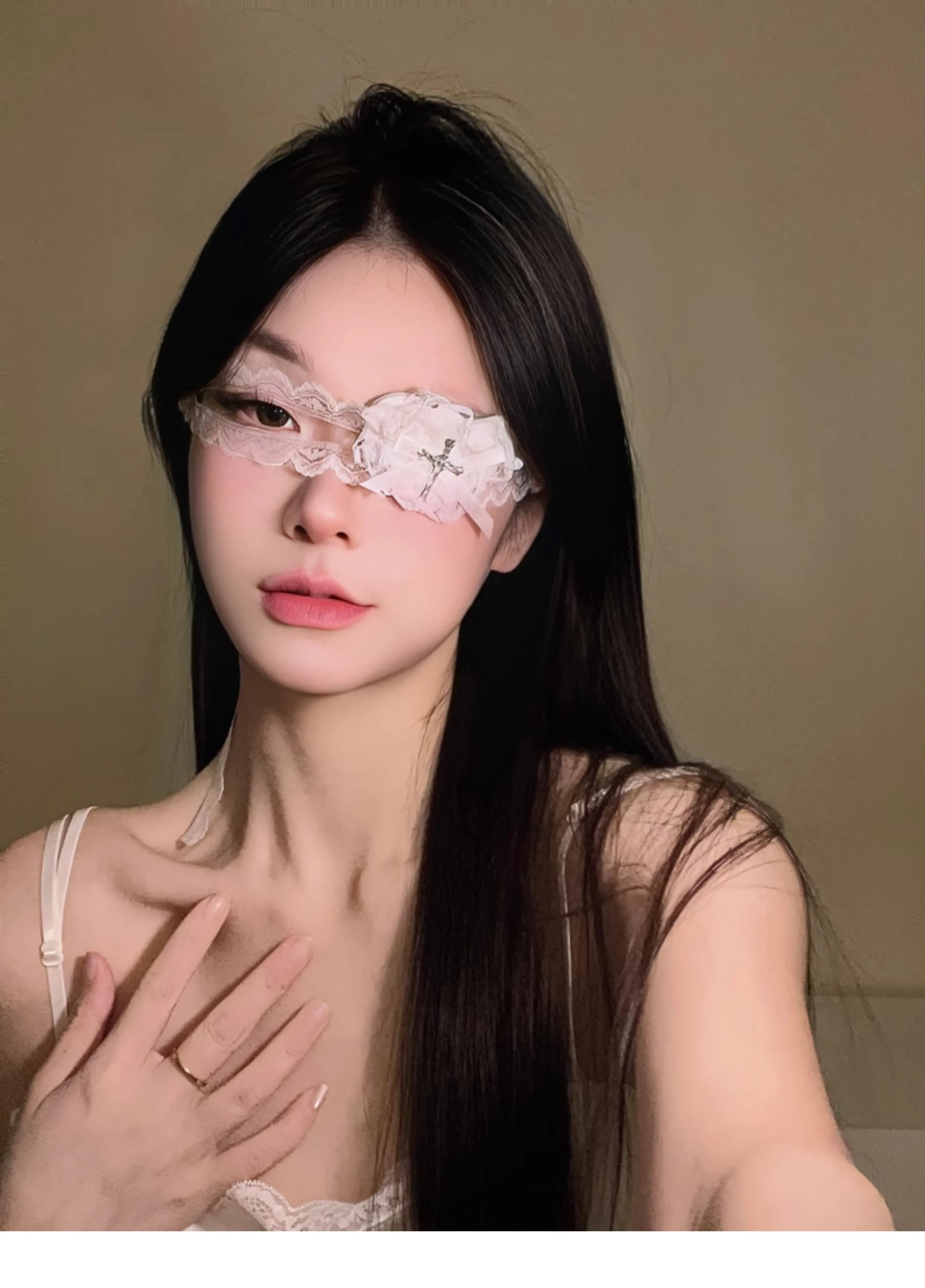 Benda sull'occhio in pizzo bianco nero per ragazze Cosplay Steampunk Cross Eyewear Accessori Lolita gotici