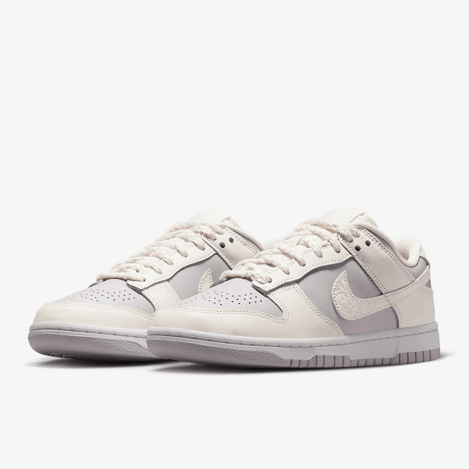 Nike Genuine Dunk L…