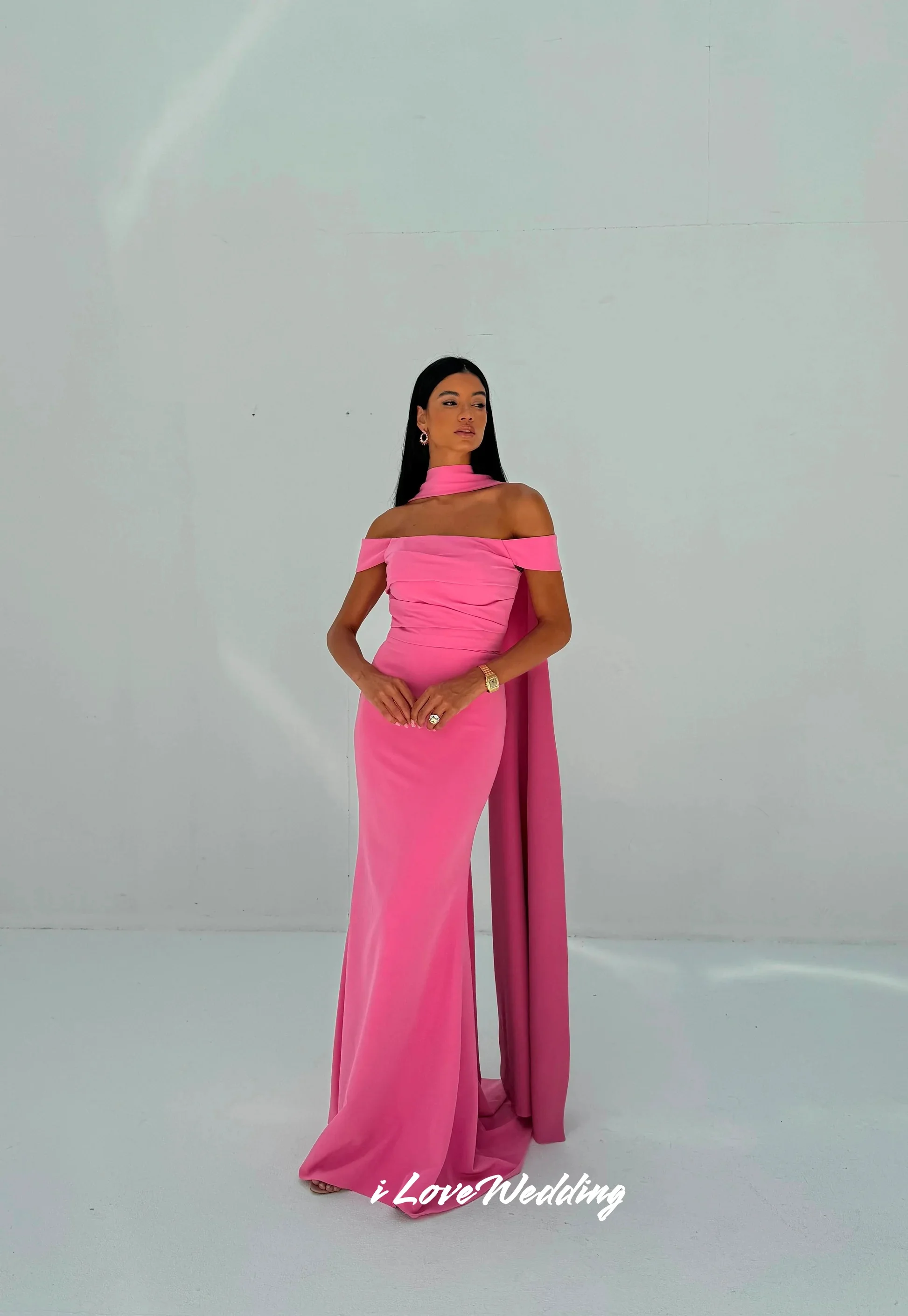 Pink Off the Shoulder Evening Dresses 2025 Satin Strapless Pleated Backless Mermaid Sweep Train Wedding Party Dresses Customized