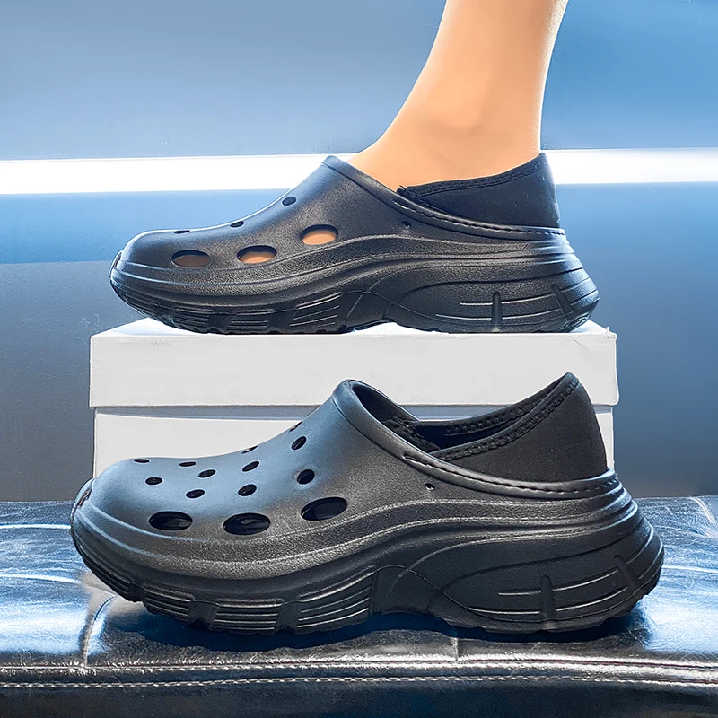 

Beach Men Hollow Out Clogs Slippers Breathable Lightweight Slip On Sandals Non-slip Casual Footwear For Outdoor Seaside Wear