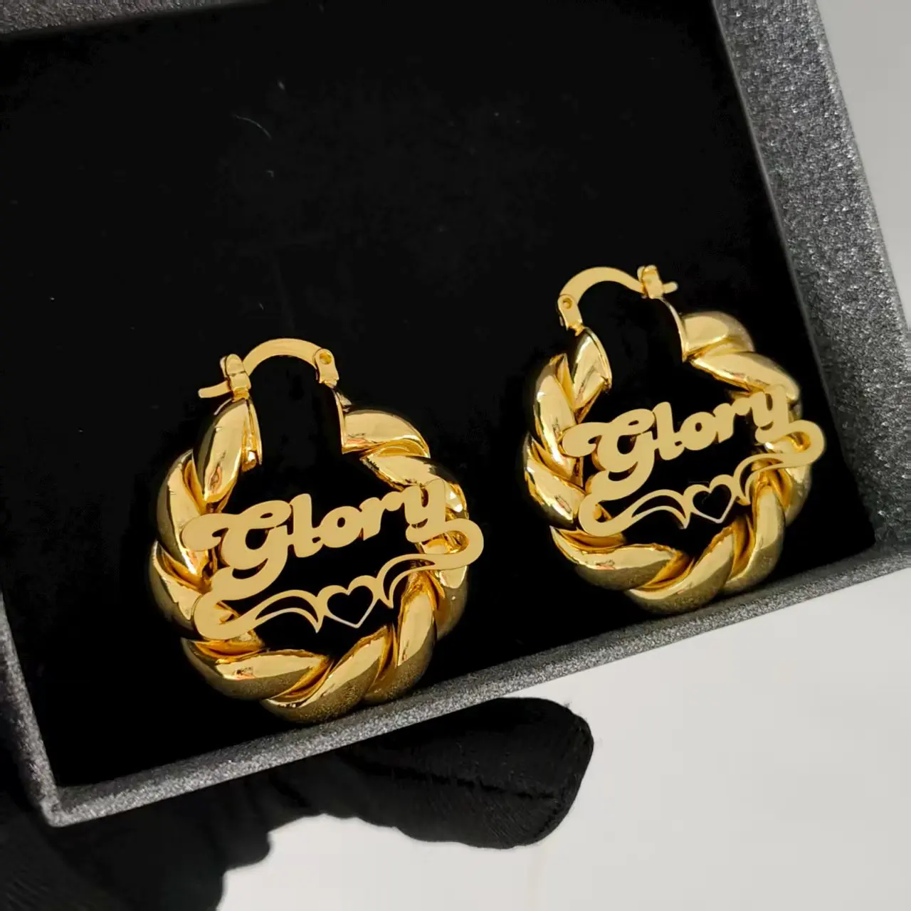 

Wholesale Personalized Name Customized Heart Earrings 30mm Earrings Gold Stainless Steel Earrings Personalized Gift for Girls