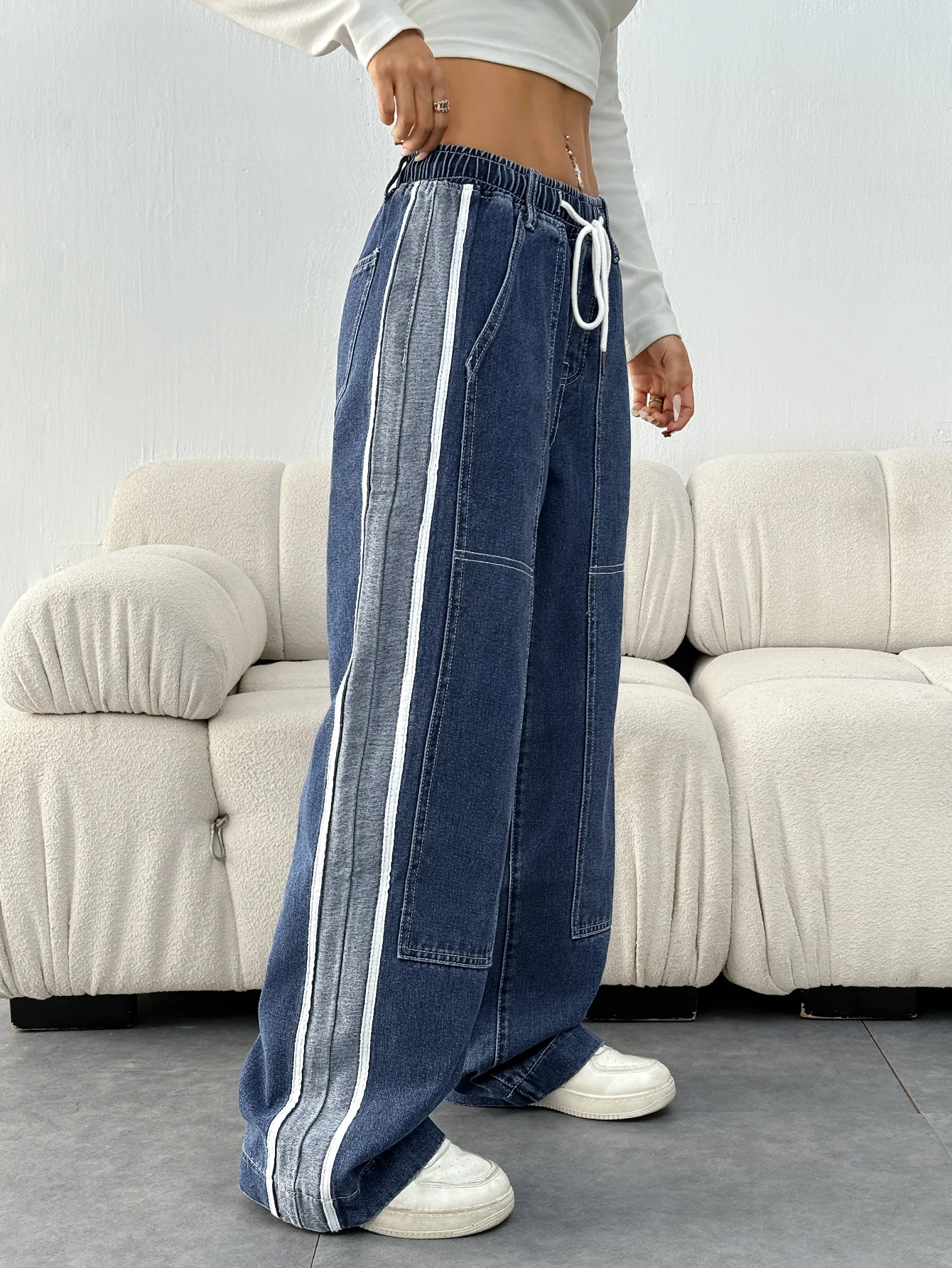 Jeans femininos estilo casual solto com cordão na cintura e bolsos inclinados, jeans patchwork colorido, lavável à máquina