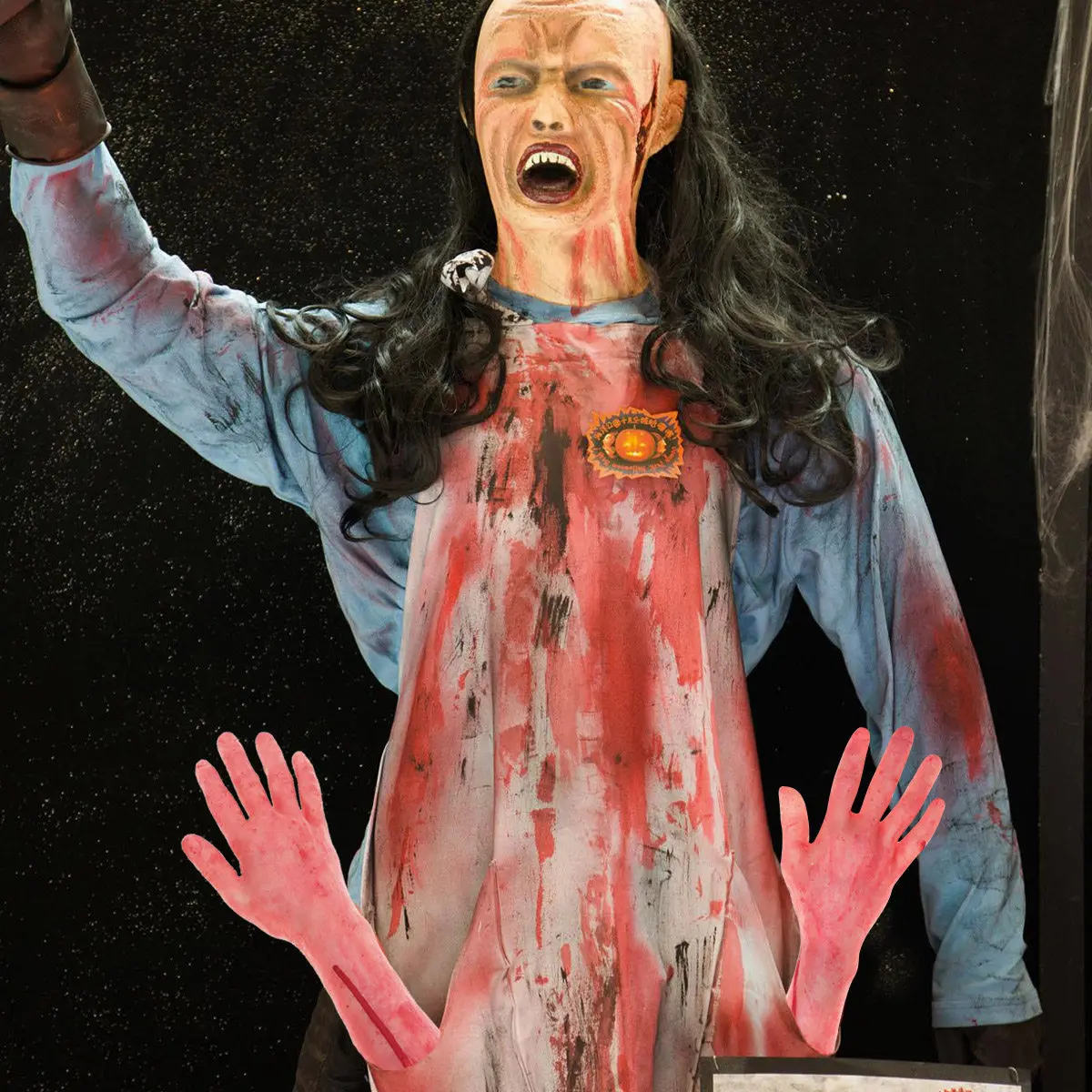 

Broken Long Size Arm Halloween Plastic Hanging Hand Prop for Ghost House Secret Chamber Party Bar Scare Decoration