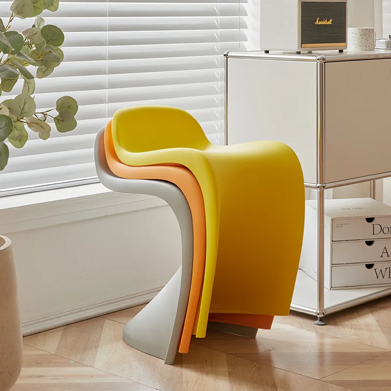 Minimalist Thickened Plastic Stools Plastic Rainbow Shape Footstool Safety Stool Indoor Furniture Children'S Stool Toy image 3