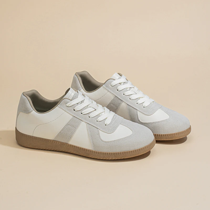 

2026 New Women's Sneakers Outdoor Comfortable Flat Vulcanized Shoes Fashion Women's Casual Leather German Training Shoes Zapatos