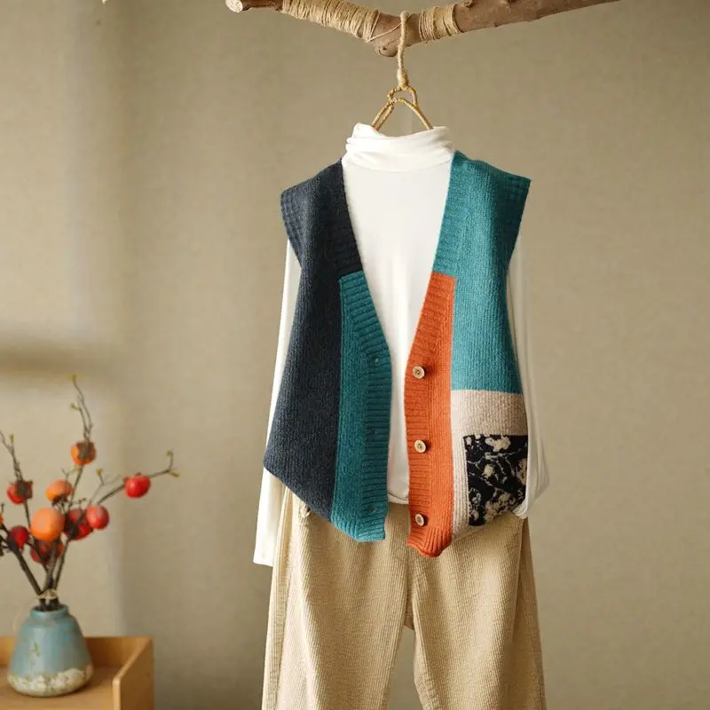 2023 New Sleeveless Vest Waistcoat Knitted Vintage Wild Autumn Winter Women Sweaters Short Tops