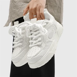 New Design Women Men Bread Shoes Wide Sole Couples Unisex Chunky Sneakers Hip Hop Sports Shoes 36-44