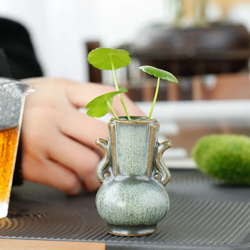 

1PC Chinese-style Ceramic Small Vase for Artificial Flowers, Faux Flowers, Fake Flowers, Green Retro Hydroponics Vase, Living Ro