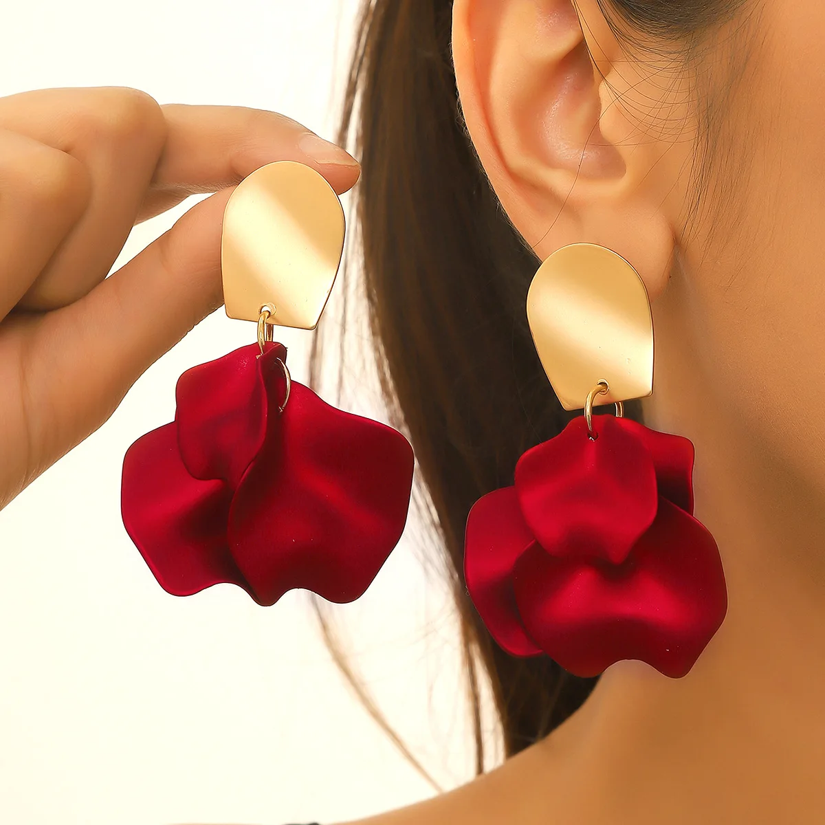 Stylish Multicolored Flower Earrings For Woman Delicate Petal Tassel Stud Earring Temperament Everyday Party Accessories