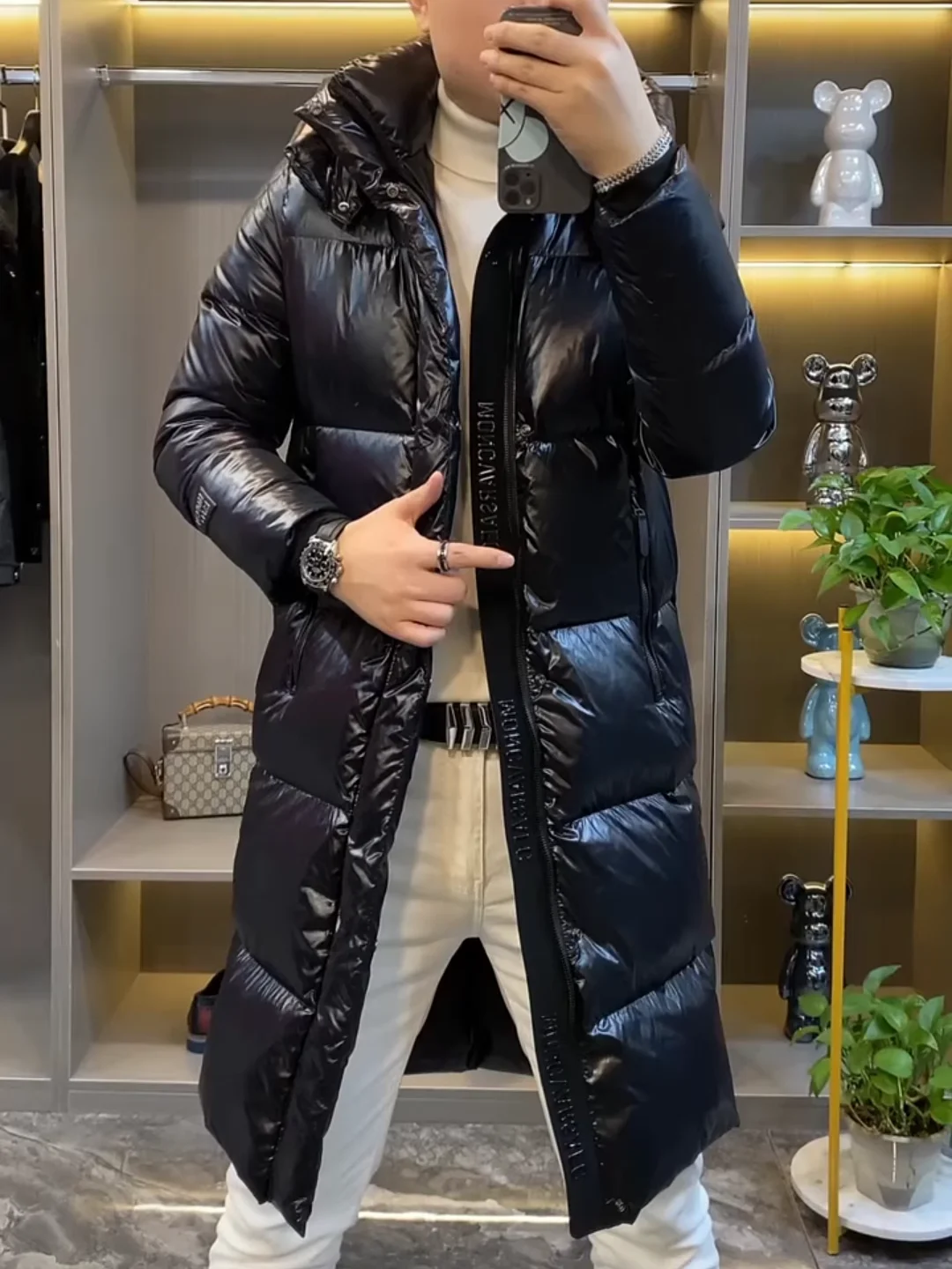 

Мужское зимнее утепленное длинное пуховое пальто: модное, универсальное, премиум-класса, стильное, молодежное, трендовое, из чистого пуха.