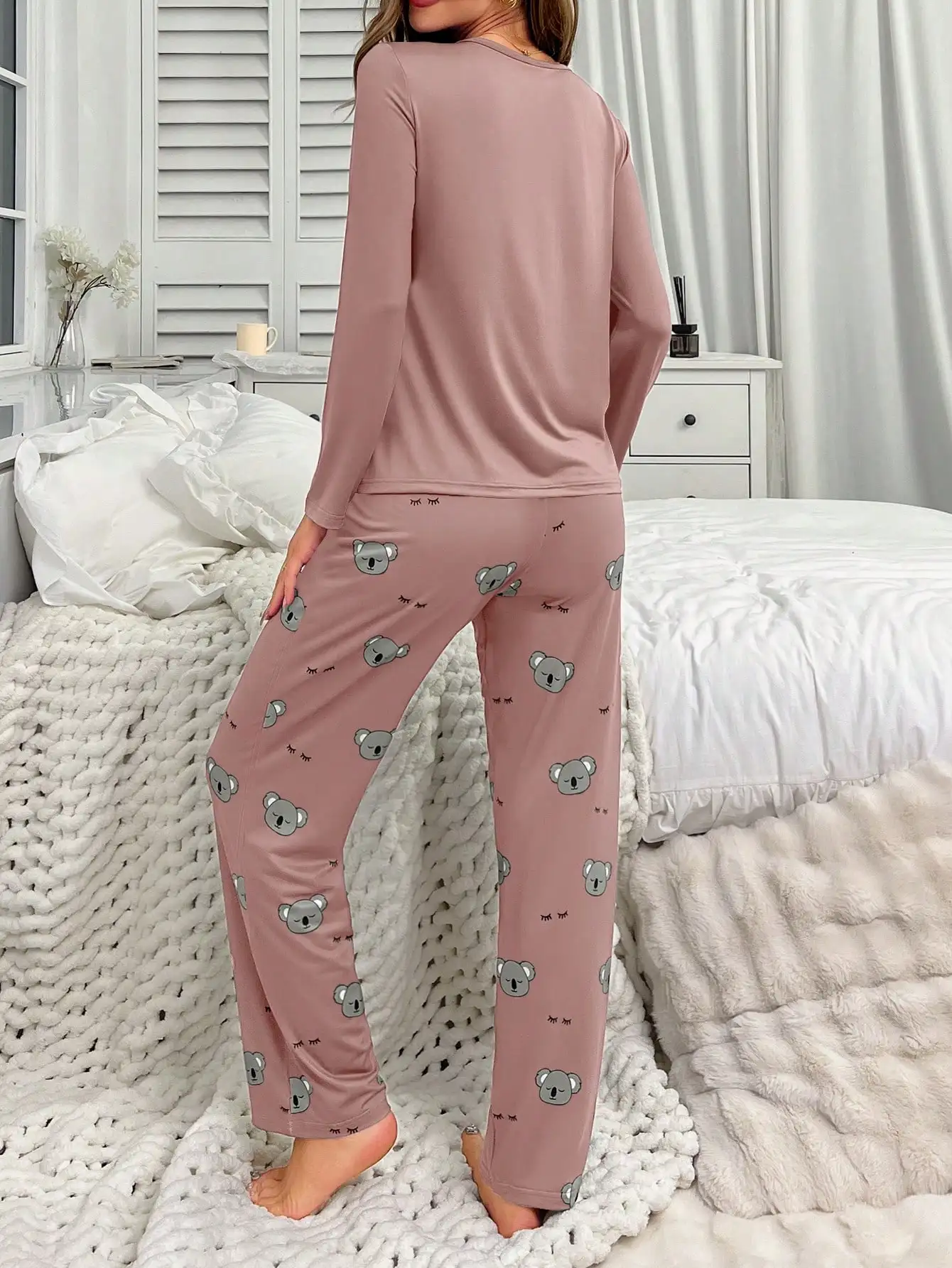 Koala print crew neck long sleeve T-shirt top and trousers casual and comfortable women\'s pajama set