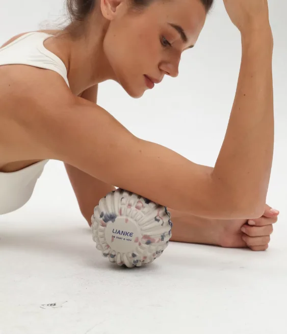 Fascia Ball Set,  ink-washed gray color，helping with fitness training and stretching to relieve soreness throughout the body.