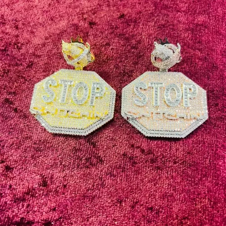 新アイスアウトヒップホップ男性ジュエリージオメトリ18 18kゴールドメッキマイクロ舗装5Aキュービックジルコニアcz手紙停止snitchinペンダントネックレス