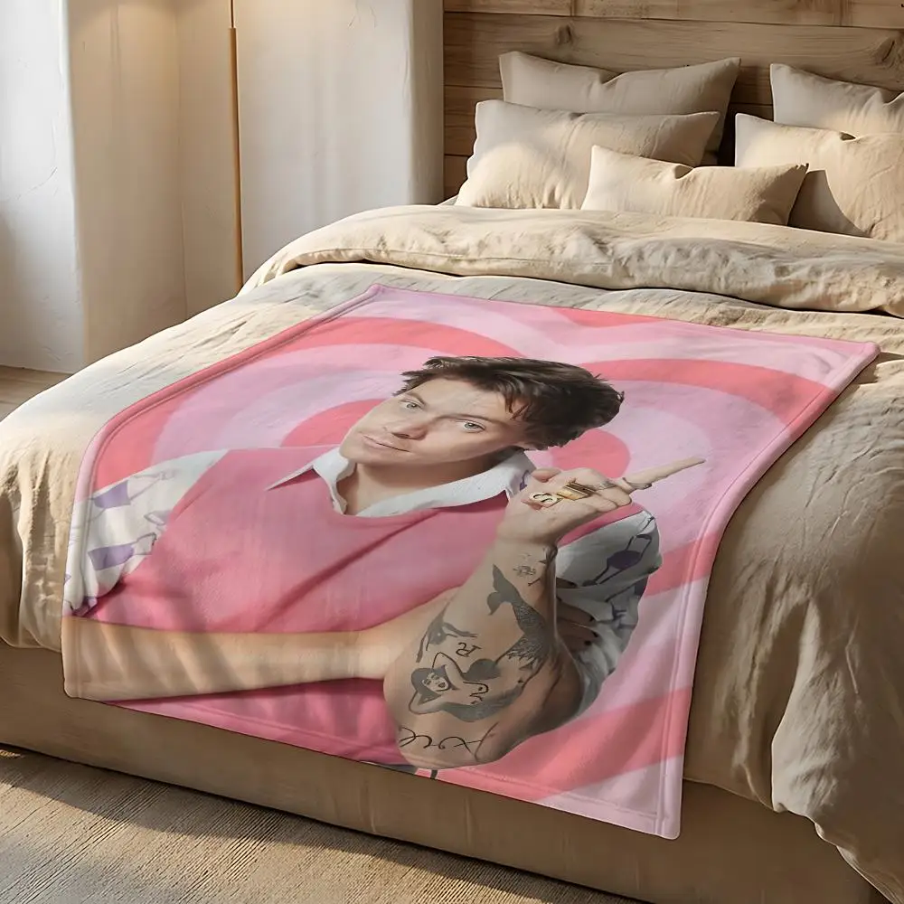 Singer Harry Styles Throw Short Plush Throw Blanket Soft Skin-Friendly Multi-Scene Home Office
