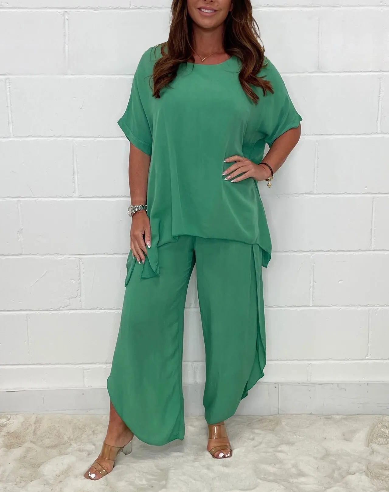 Loose Casual Solid Short Sleeved Suit Fashion Elegant Round Neck Top Split Nine Point Pants Two Piece Set 2024 Summer New Style