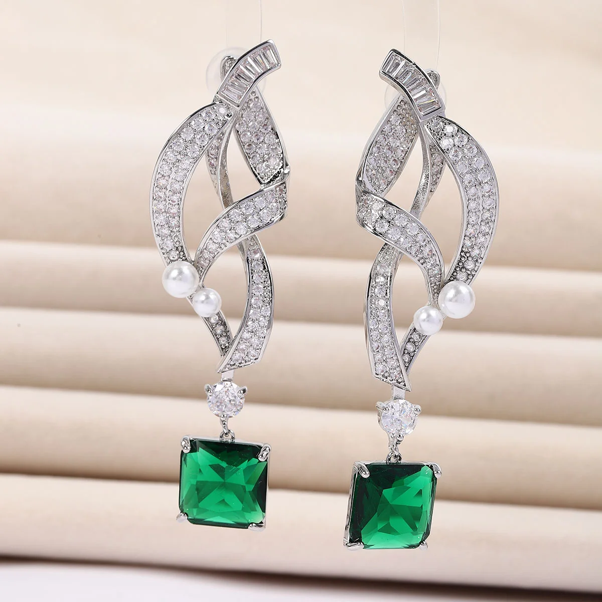 

925 Silver Needle Luxury Emerald Pearl Zircon Twisted Drop Earrings, Elegant Party Statement Jewelry Gift for Women