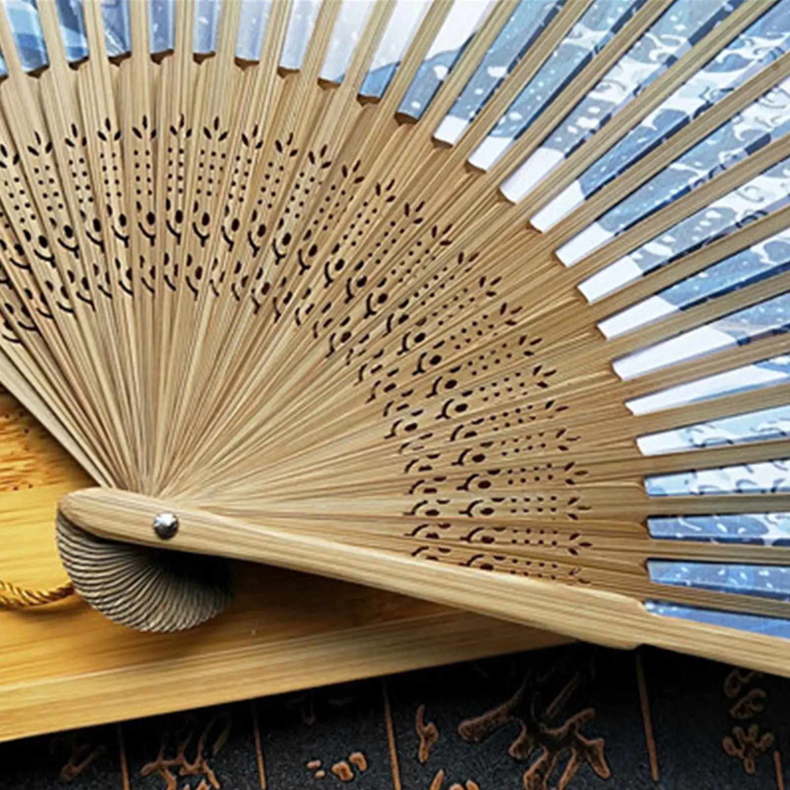 Folding Hand Fan Japanese Kanagawa waves Handmade fan Portable Vintage Silk Fans Dance Performance Props Pendant color random