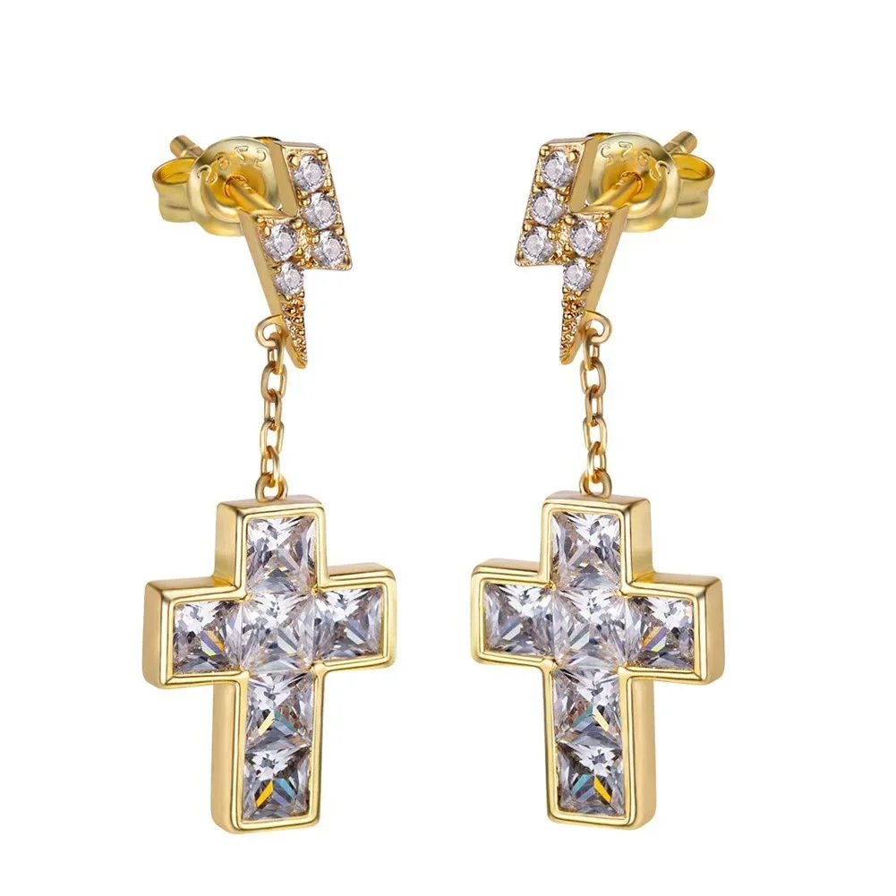 2024 nuove donne Hip Hop orecchini in acciaio inossidabile con zirconi Lightning Cross Sparkling Lady Light Luxury Ear Studs Jewelry Girl Gifts