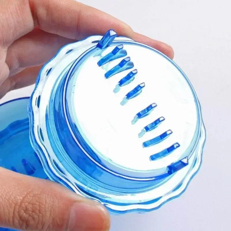 

New Kitchen Multifunctional Garlic Crusher Manual Garlic Press Roll Crusher Chopper Home Appliance Kitchen Gadgets Accessories