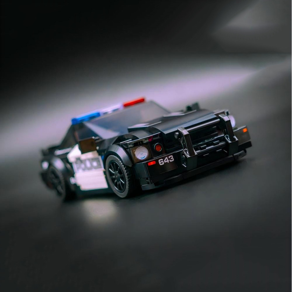  399PCS MOC DIY Saleen S281 (Barricade) Display Board and Partner Building Block City Vehicles Toy Brick Children's Birthday Gift 