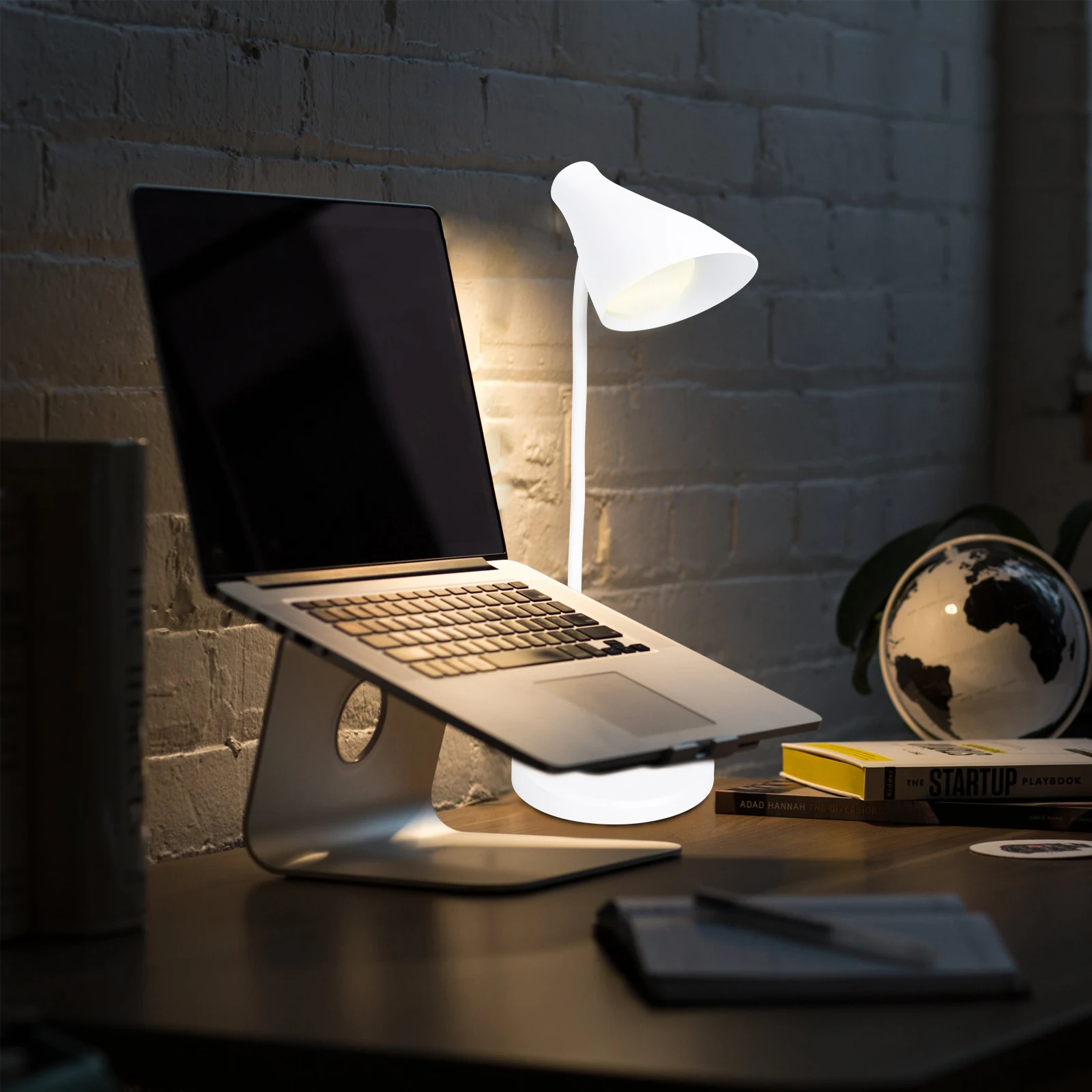 Lampe LED à clipser, Rotation à 360 degrés, Rechargeable par USB, commande tactile, lampe de chevet à intensité variable