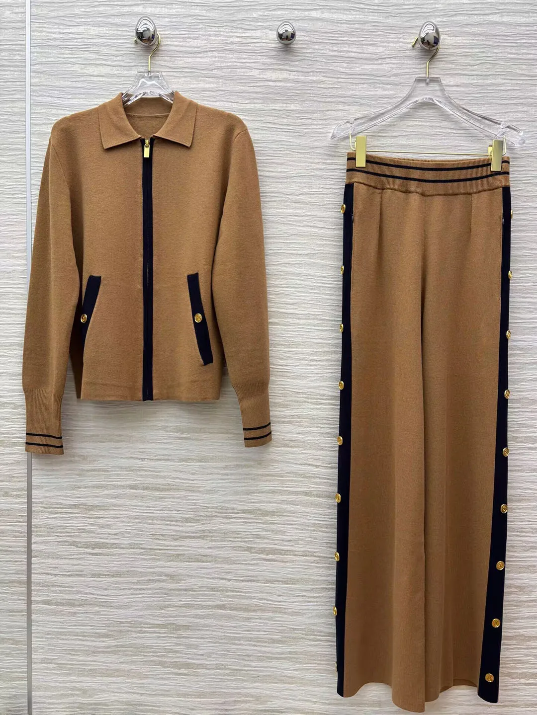 

New Autumn Stripes Patchwork Knitted Cardigans Women Lapel Long Sleeve Zipper Casual Sweater with Gold Button Pants 2 Piece Set