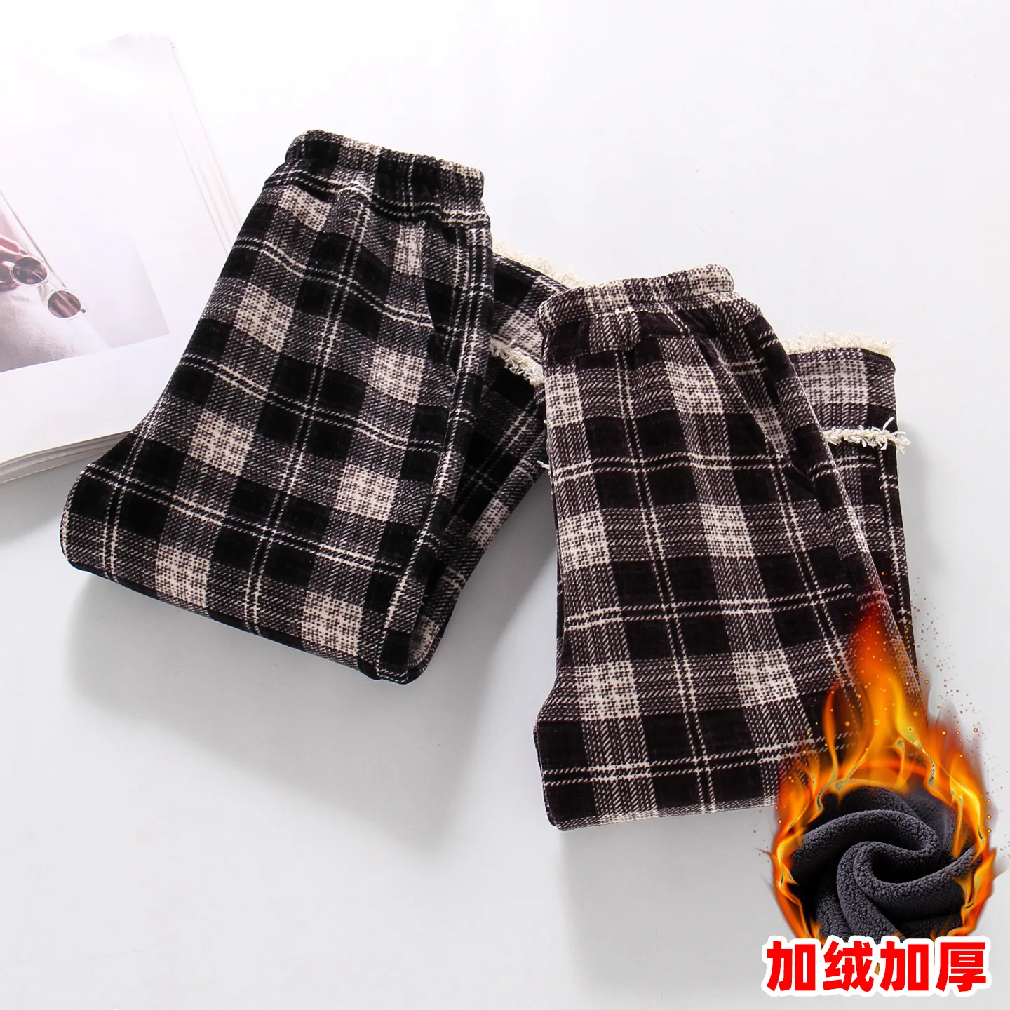 Dziewczęce spodnie z polaru, zimowe, nowe, w stylu zagranicznym, w kratę, z szerokimi nogawkami, dziecięce, ocieplane, proste nogawki.