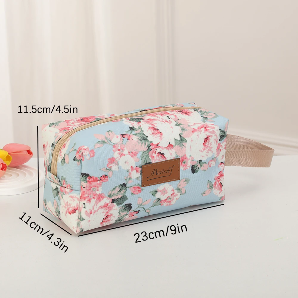 

Full-body cartoon animal print toiletry bag Adorable travel and outdoor shower bag Cosmetic organizer pouch and handbag
