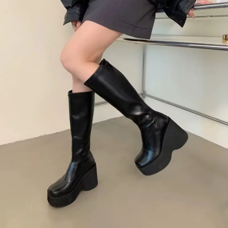 

2023 Brand New Gothic Style Sexy Elegant Chunky Platform Women Ankle Boots Big Size 43 Walking Comfy Woman Shoes Platform Shoes