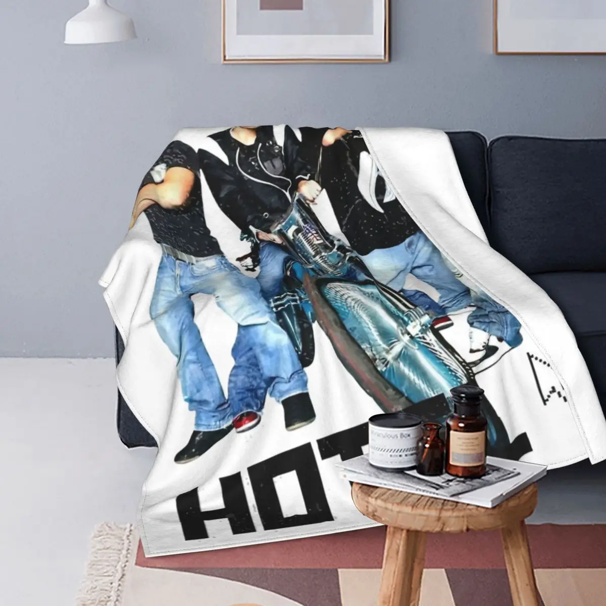 Tokio Hotel Team Flannel Throw Blankets Rock Roll Band Blanket for Bedding Bedroom Lightweight Thin Plush Thin Quilt