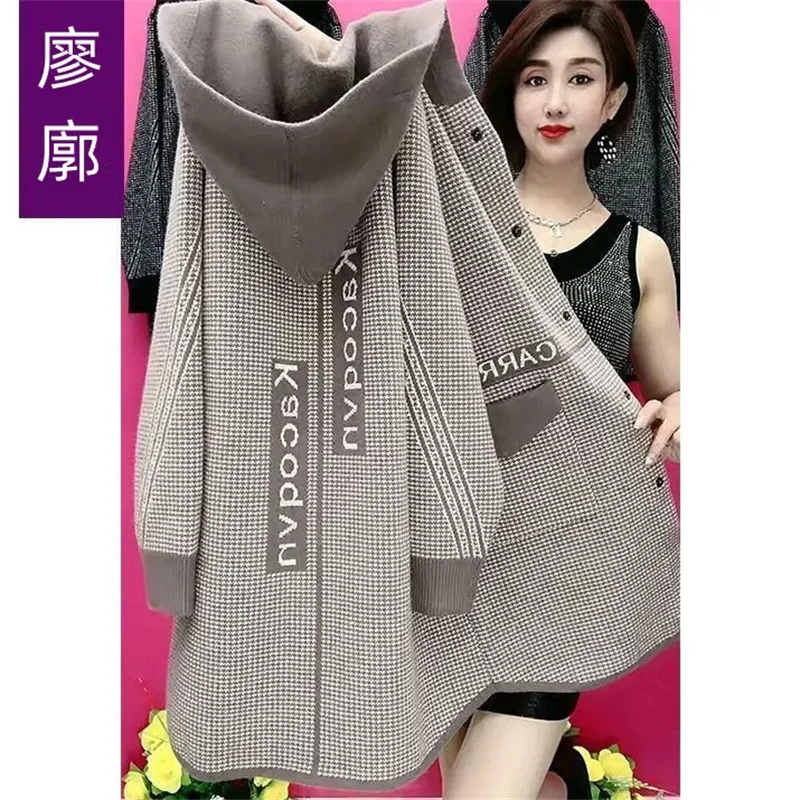 

2024 Autumn and Winter Fat Mom Thickened Mid length Slim Woolen Coat Women Loose 200 Catty with Grid Hooded Fashion Woolen Coat