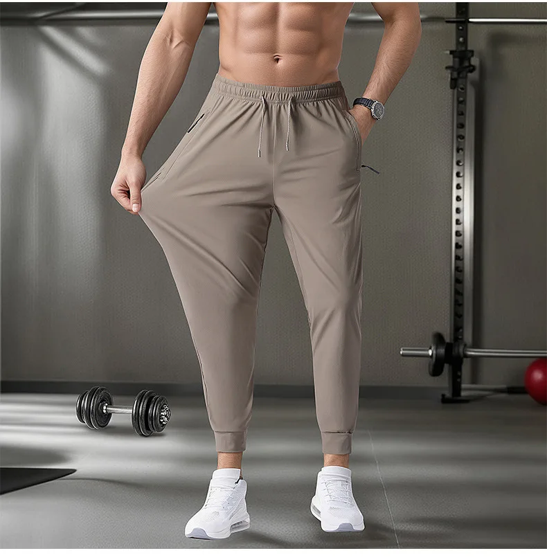 Herren Sommerhose aus Eisseide mit weitem Bein und Reißverschlusstaschen, atmungsaktive Jogging-Sporthose, lässige lange Hose – Detail 11